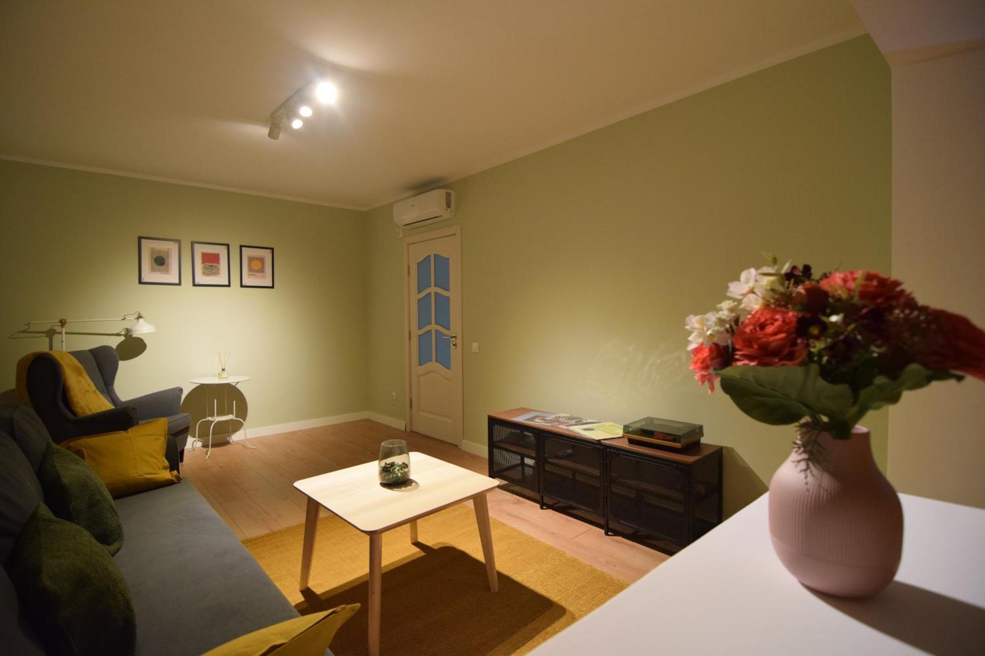 Stylish Apartment With Video Projector Bukarest Exterior foto