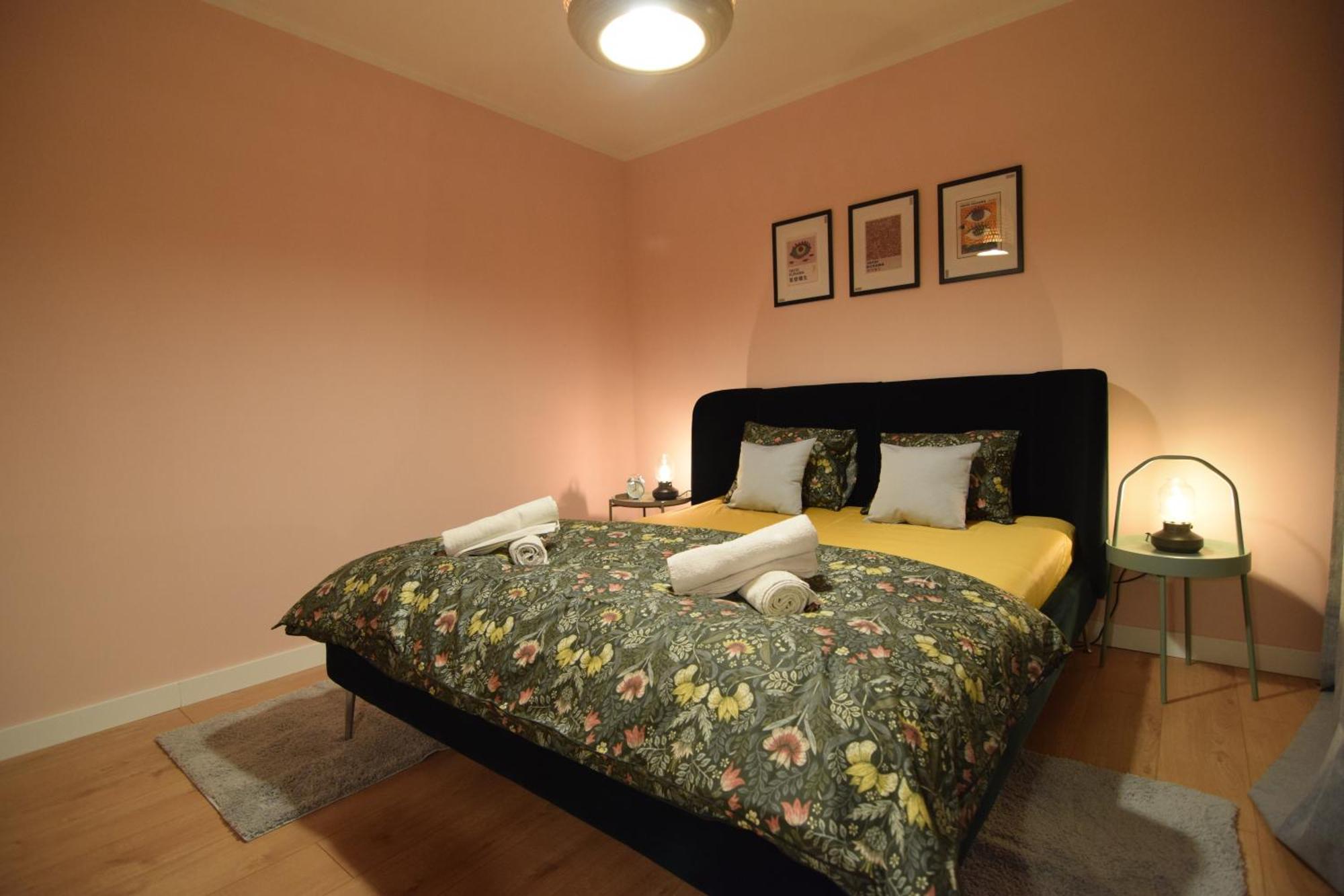 Stylish Apartment With Video Projector Bukarest Exterior foto