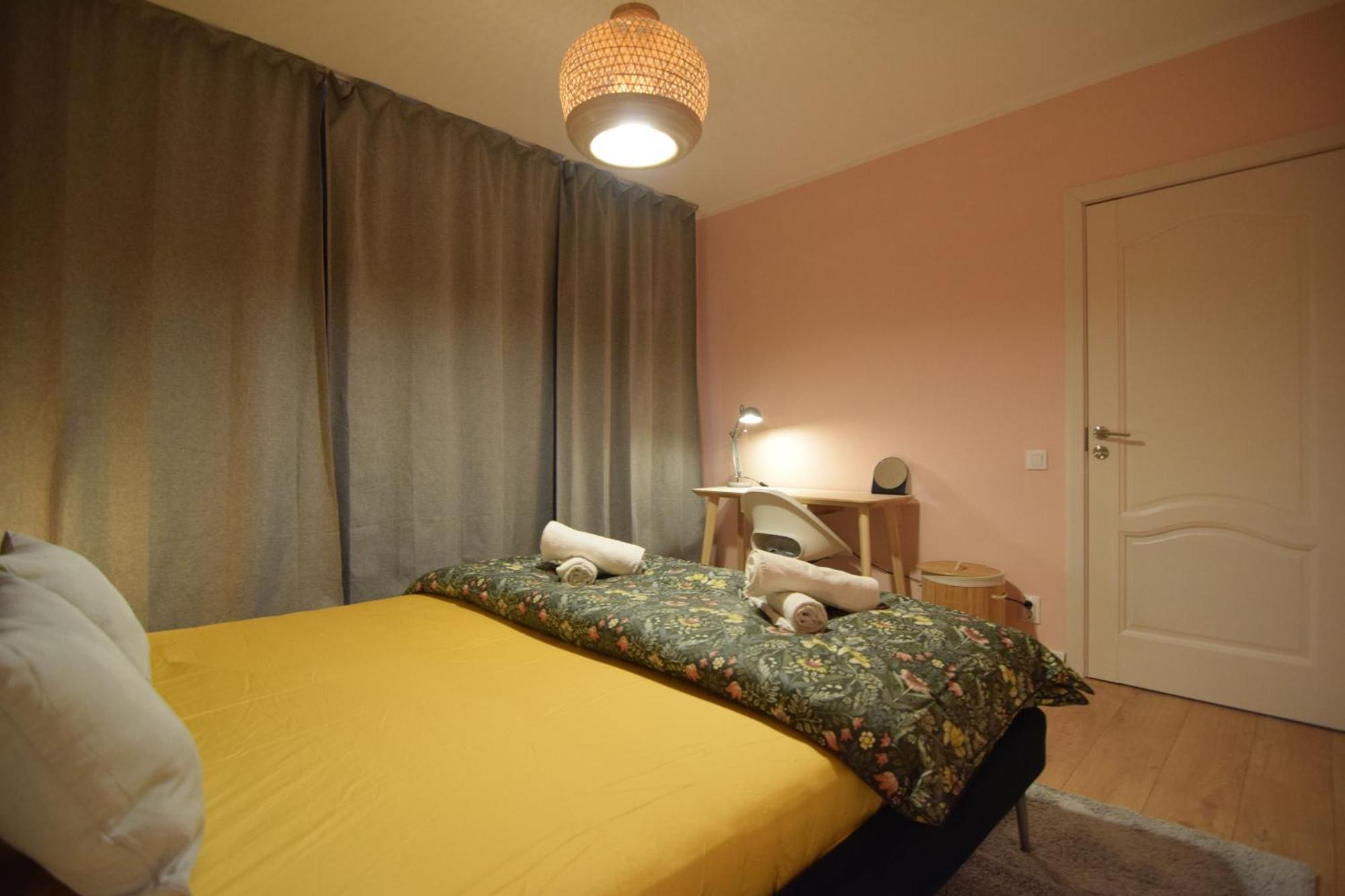 Stylish Apartment With Video Projector Bukarest Exterior foto