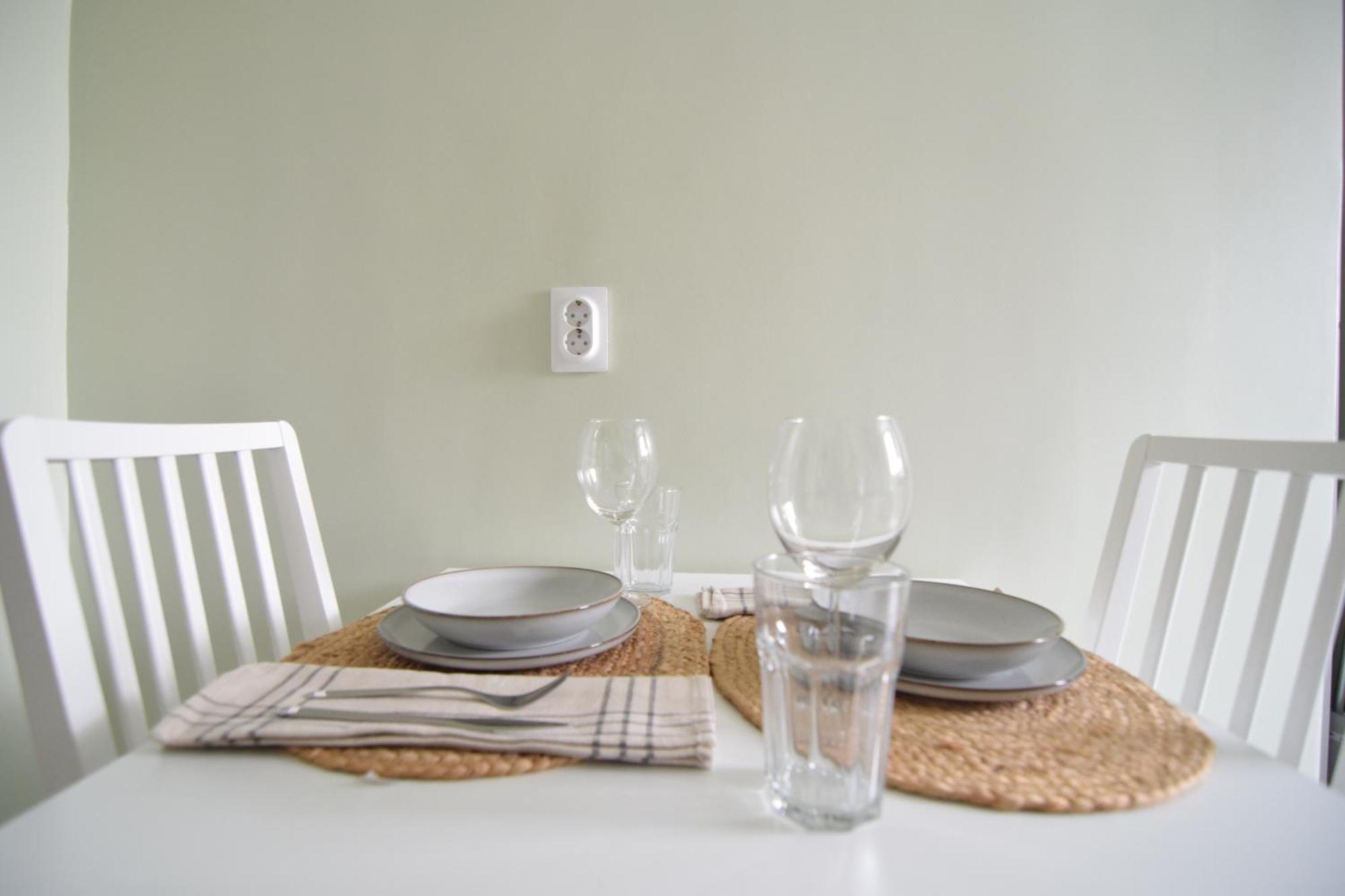 Stylish Apartment With Video Projector Bukarest Exterior foto